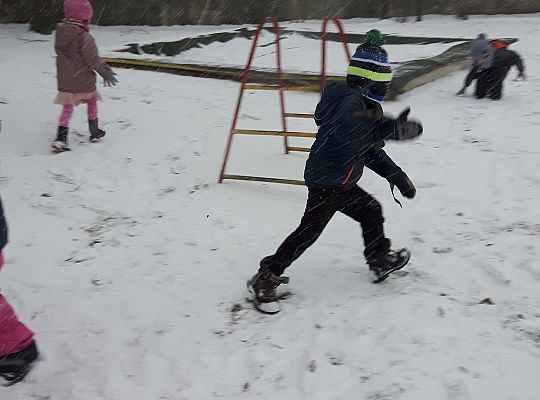 Gr. II Zabawy na śniegu