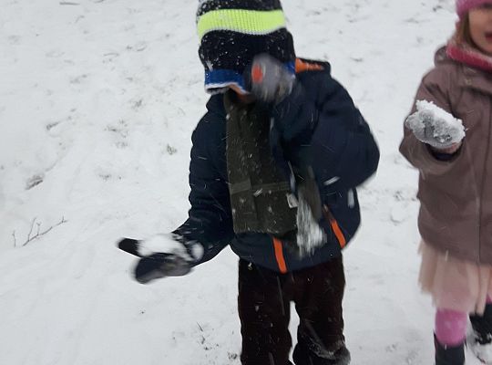 Gr. II Zabawy na śniegu