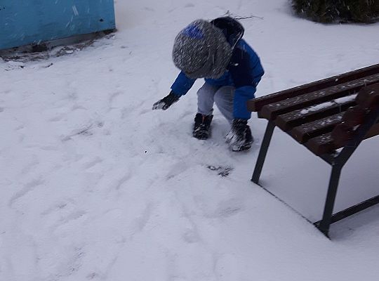 Gr. II Zabawy na śniegu