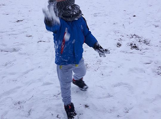 Gr. II Zabawy na śniegu