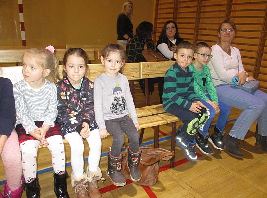 Gr III Pokaz tańca w Nowej Wsi