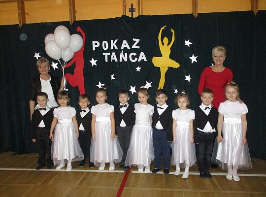 Gr III Pokaz tańca w Nowej Wsi
