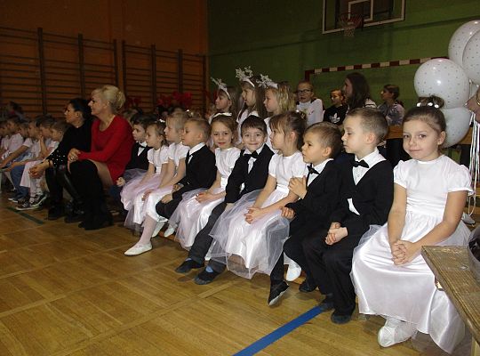 Gr III Pokaz tańca w Nowej Wsi