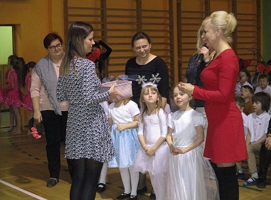 Gr III Pokaz tańca w Nowej Wsi