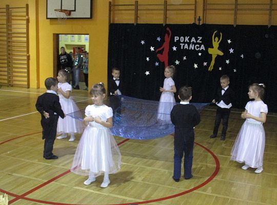 Gr III Pokaz tańca w Nowej Wsi