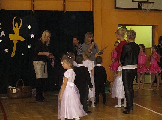 Gr III Pokaz tańca w Nowej Wsi