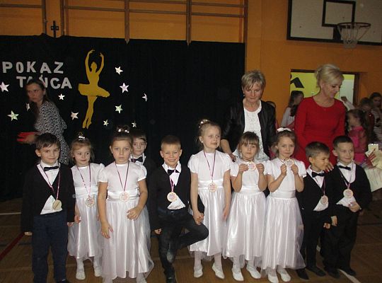 Gr III Pokaz tańca w Nowej Wsi