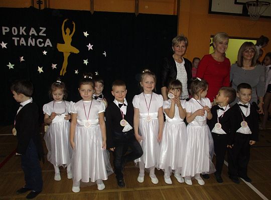 Gr III Pokaz tańca w Nowej Wsi