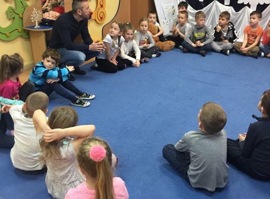 Gr IV zajęcia z pracownikami z muzeum- Co to jest Ojczyzna?