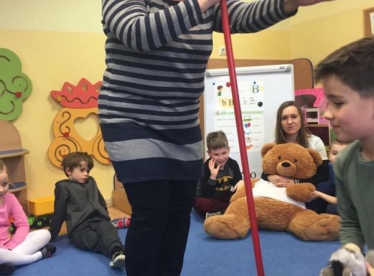 Gr IV zajęcia z pracownikami z muzeum- Co to jest Ojczyzna?