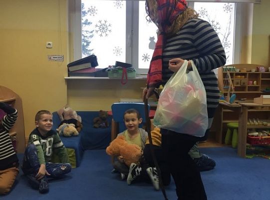 Gr IV zajęcia z pracownikami z muzeum- Co to jest Ojczyzna?