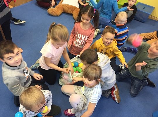 Gr IV zajęcia z pracownikami z muzeum- Co to jest Ojczyzna?