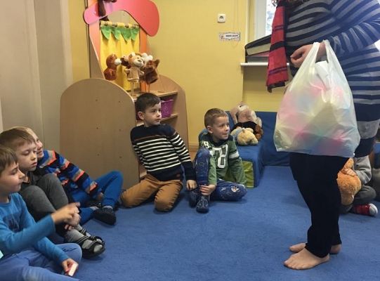 Gr IV zajęcia z pracownikami z muzeum- Co to jest Ojczyzna?