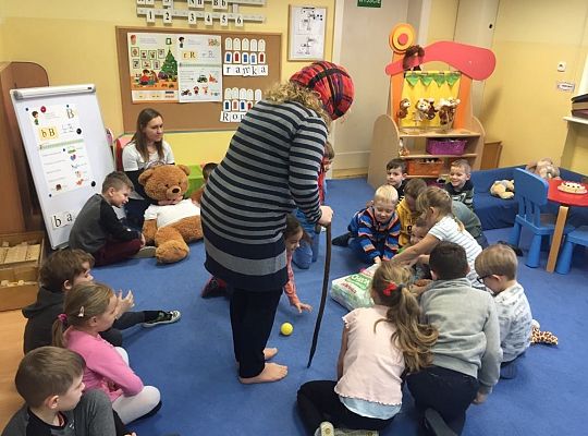 Gr IV zajęcia z pracownikami z muzeum- Co to jest Ojczyzna?