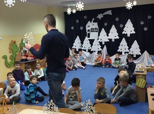 Gr IV zajęcia z pracownikami z muzeum- Co to jest Ojczyzna?