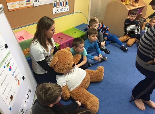 Gr IV zajęcia z pracownikami z muzeum- Co to jest Ojczyzna?