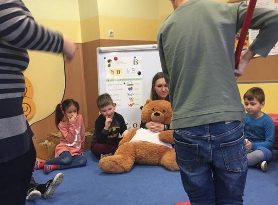 Gr IV zajęcia z pracownikami z muzeum- Co to jest Ojczyzna?