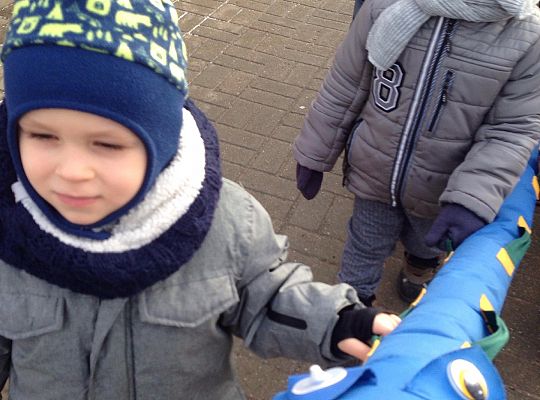 Pierwszy spacer maluchów