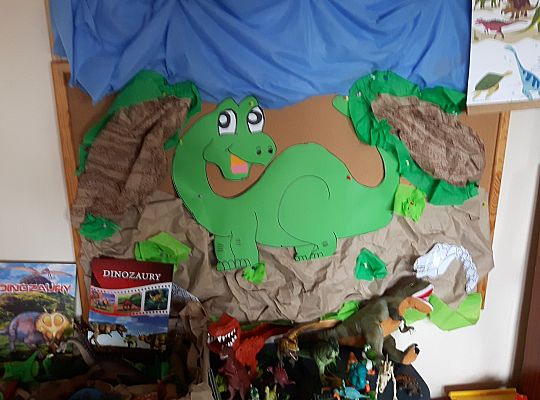 GR II Dinozaury,  dinozaury