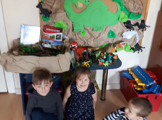 GR II Dinozaury,  dinozaury