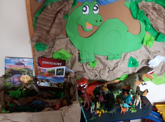 GR II Dinozaury,  dinozaury