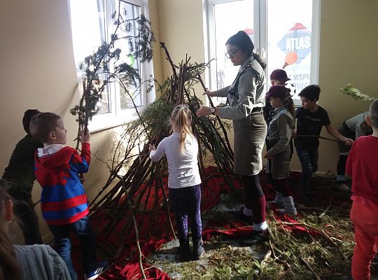 gr IV Z wizytą w "Michałkowie"-Szkoła w Mostach