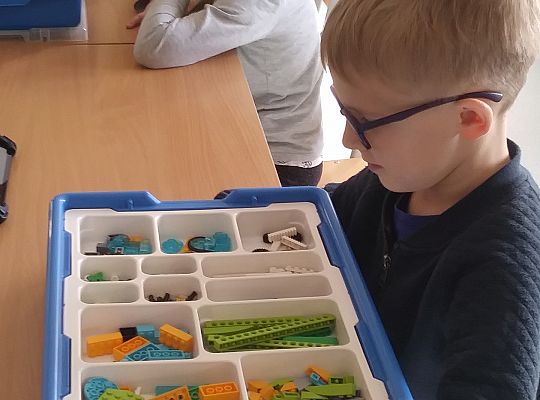 gr IV Z wizytą w "Michałkowie"-Szkoła w Mostach