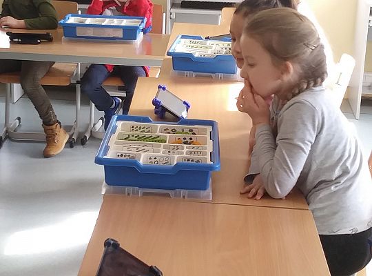 gr IV Z wizytą w "Michałkowie"-Szkoła w Mostach