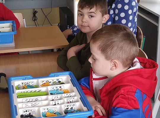 gr IV Z wizytą w "Michałkowie"-Szkoła w Mostach