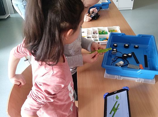 gr IV Z wizytą w "Michałkowie"-Szkoła w Mostach