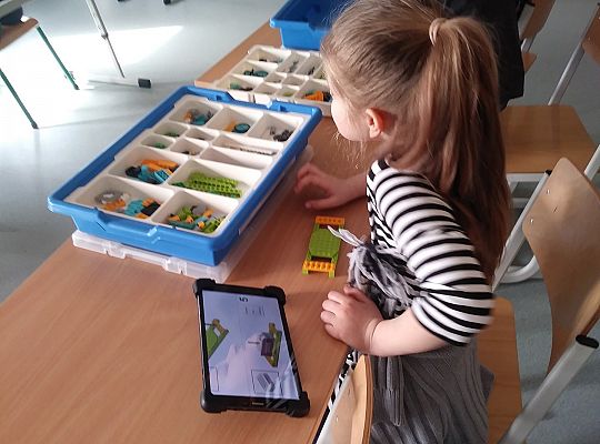 gr IV Z wizytą w "Michałkowie"-Szkoła w Mostach