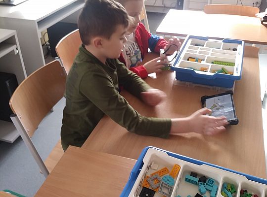 gr IV Z wizytą w "Michałkowie"-Szkoła w Mostach