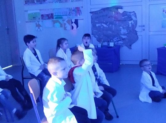 gr IV Z wizytą w "Michałkowie"-Szkoła w Mostach