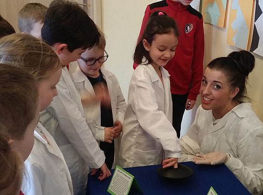 gr IV Z wizytą w "Michałkowie"-Szkoła w Mostach