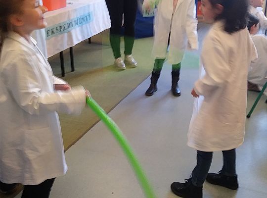 gr IV Z wizytą w "Michałkowie"-Szkoła w Mostach