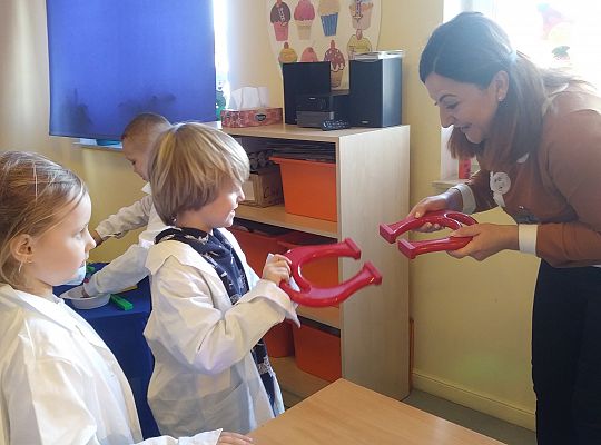 gr IV Z wizytą w "Michałkowie"-Szkoła w Mostach