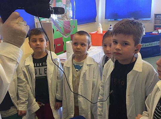 gr IV Z wizytą w "Michałkowie"-Szkoła w Mostach