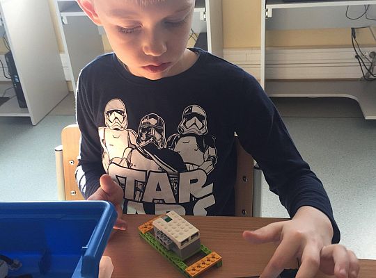 gr IV Z wizytą w "Michałkowie"-Szkoła w Mostach