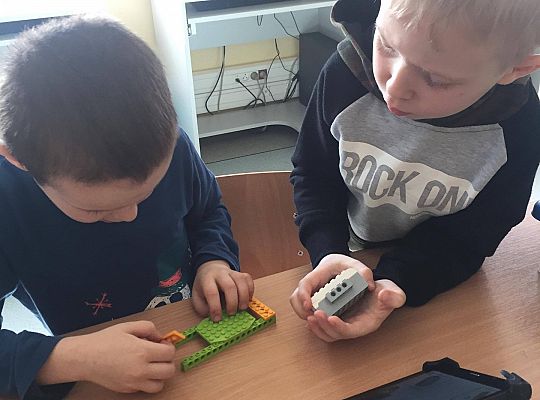 gr IV Z wizytą w "Michałkowie"-Szkoła w Mostach