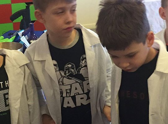 gr IV Z wizytą w "Michałkowie"-Szkoła w Mostach