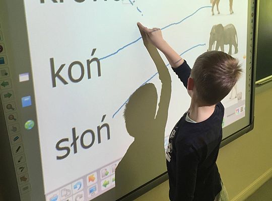 gr IV Z wizytą w "Michałkowie"-Szkoła w Mostach