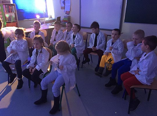 gr IV Z wizytą w "Michałkowie"-Szkoła w Mostach