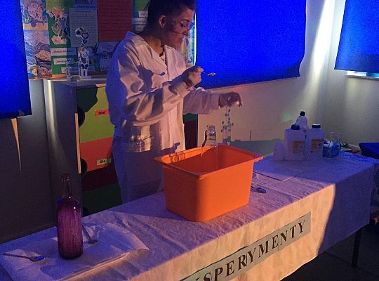 gr IV Z wizytą w "Michałkowie"-Szkoła w Mostach