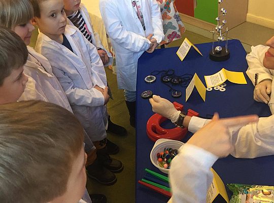 gr IV Z wizytą w "Michałkowie"-Szkoła w Mostach