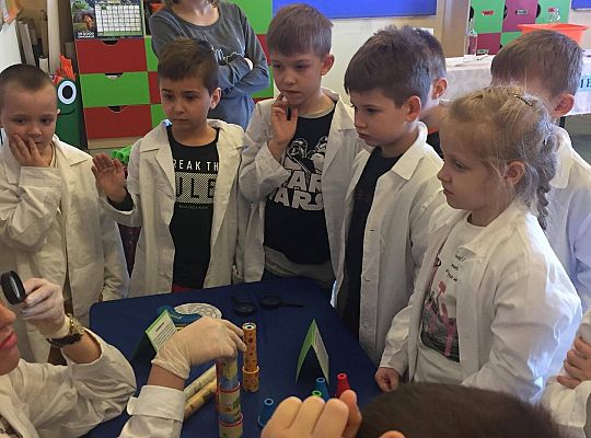 gr IV Z wizytą w "Michałkowie"-Szkoła w Mostach