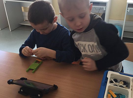 gr IV Z wizytą w "Michałkowie"-Szkoła w Mostach