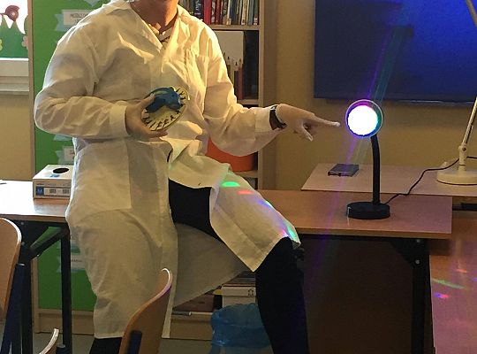 gr IV Z wizytą w "Michałkowie"-Szkoła w Mostach