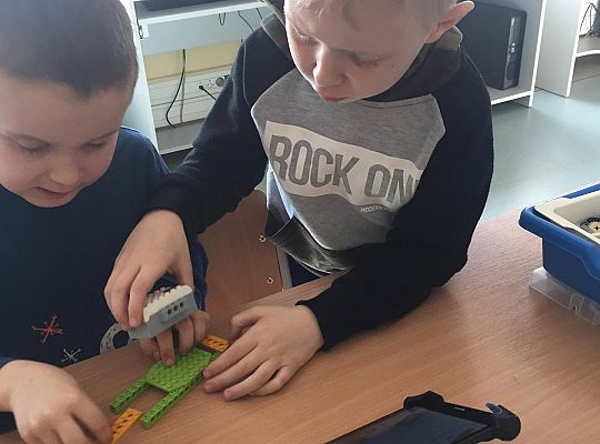 gr IV Z wizytą w "Michałkowie"-Szkoła w Mostach