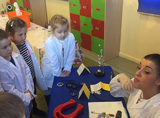 gr IV Z wizytą w "Michałkowie"-Szkoła w Mostach