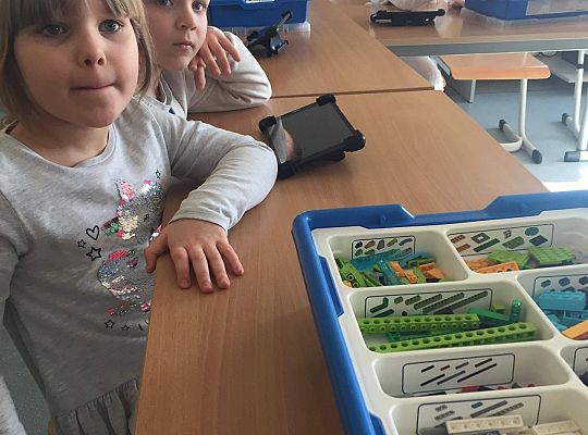 gr IV Z wizytą w "Michałkowie"-Szkoła w Mostach